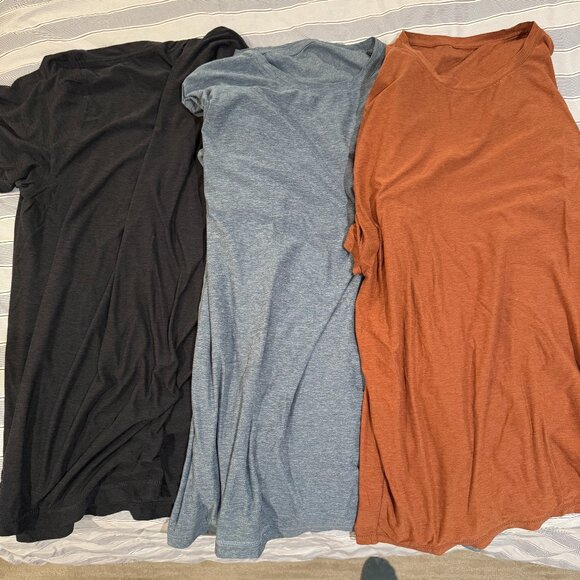 3 Vuori Strato Tech Tees - Picture 1 of 2